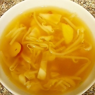 さつまいもとニンニクの春雨スープ